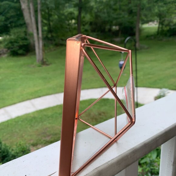 #6341 FUSED GLASS SUN CATCHER  BLUE FLOWERS & HUMMING BIRD GOLD TONE FRAME - Picture 3 of 7